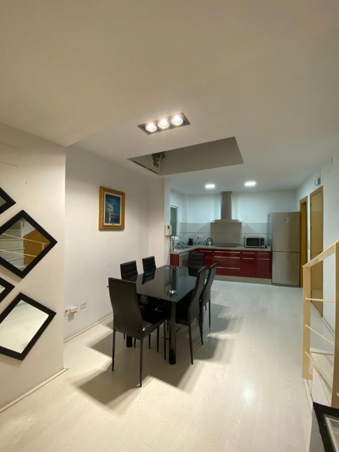 Luxury Complete Building In The Heart Of เซบีญา ภายนอก รูปภาพ